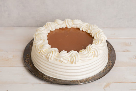 Kinuskikermakakku 1200 g (10 hlöä)