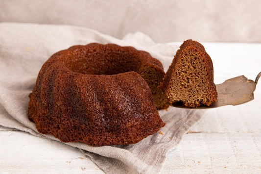 Perinteinen maustekakku – mehevä ja mausteinen kakku kahvihetkiin