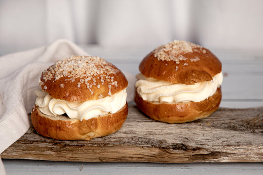 Laskiaispulla / mansikka-kinuski (2kpl) (sesonkituote)